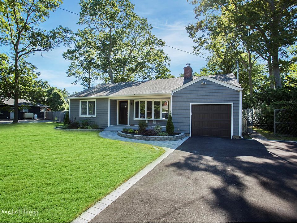 140 Vanderbilt Blvd, Oakdale, NY 11769 Zillow