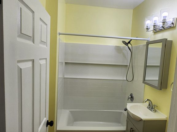 5th image of 1193 W Onondaga St