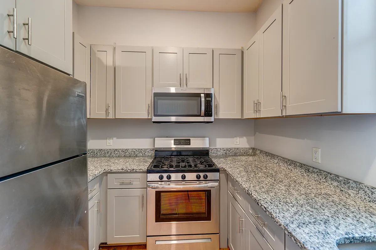 Building Photo - 545 Whitney Ave #2