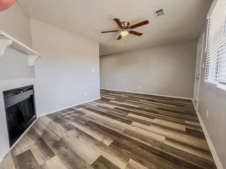 1364 N Carlsbad Trce #1364 — Photo 2
