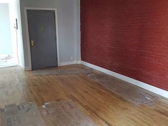 3rd image of 409 Saratoga Ave APT 3R