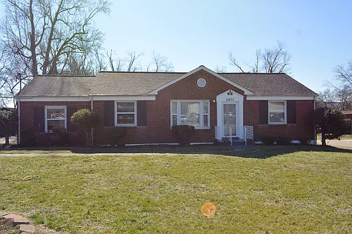 2807 Emery Dr Photo 1