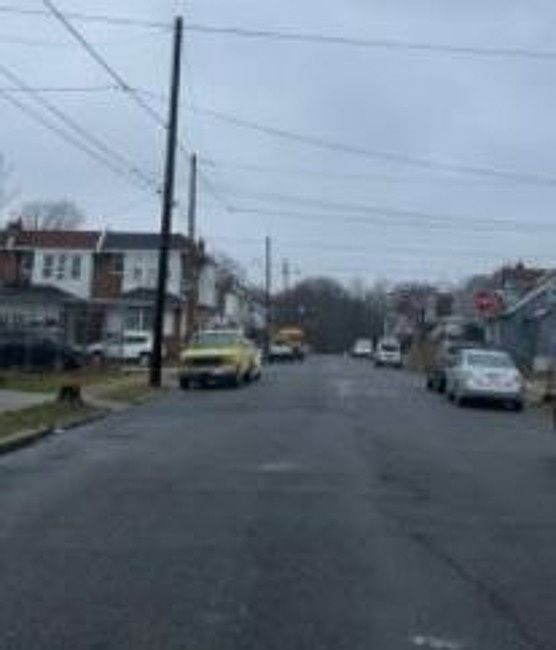Exterior Neighborhood (street photo)
