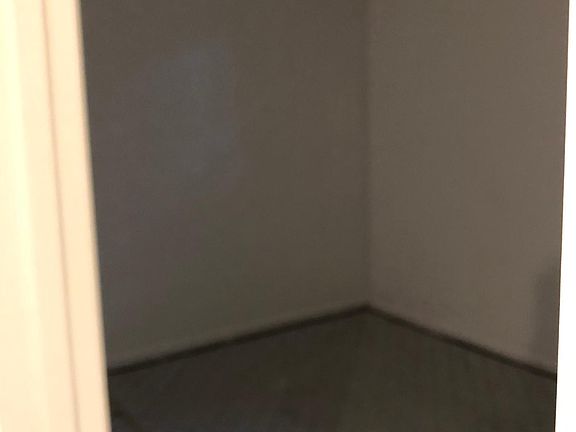 4th image of 5917 Crafton Dr