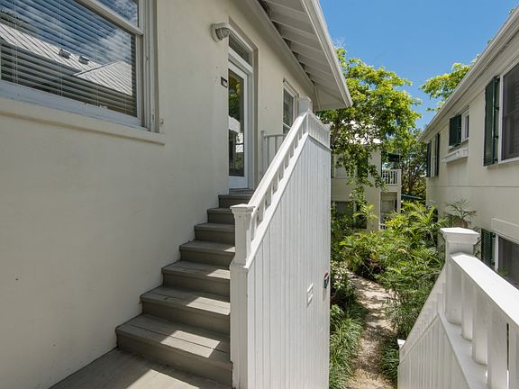 4th image of 411 Emmastreet #B