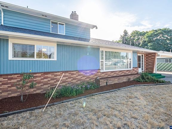 5th image of 1350 30th Ave NE