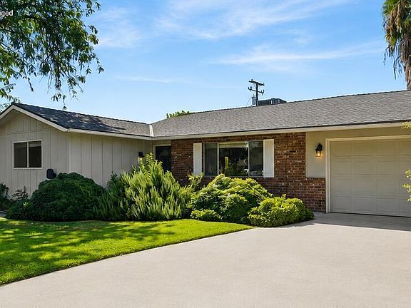 2nd image of 1307 E Loftus Lane