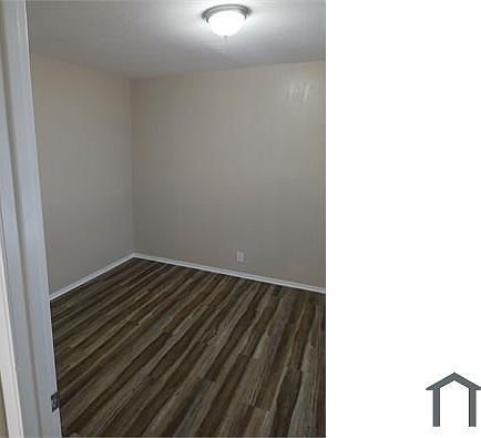 5th image of 2601 74th Ave