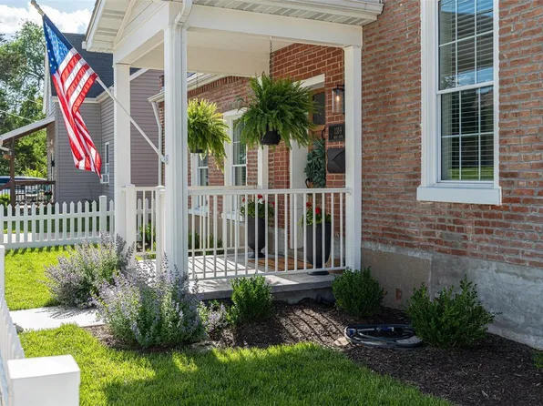 1109 W 5th St, Washington, MO 63090