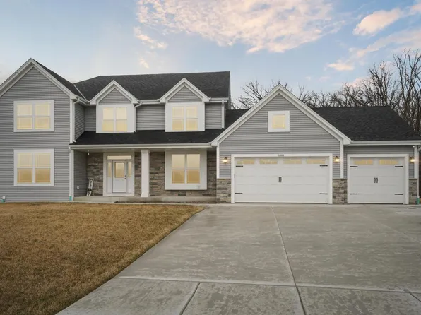 11333 West Meadowview DRIVE, Franklin, WI 53132