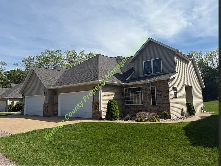 1717 Riverview Dr #3 — Photo 1