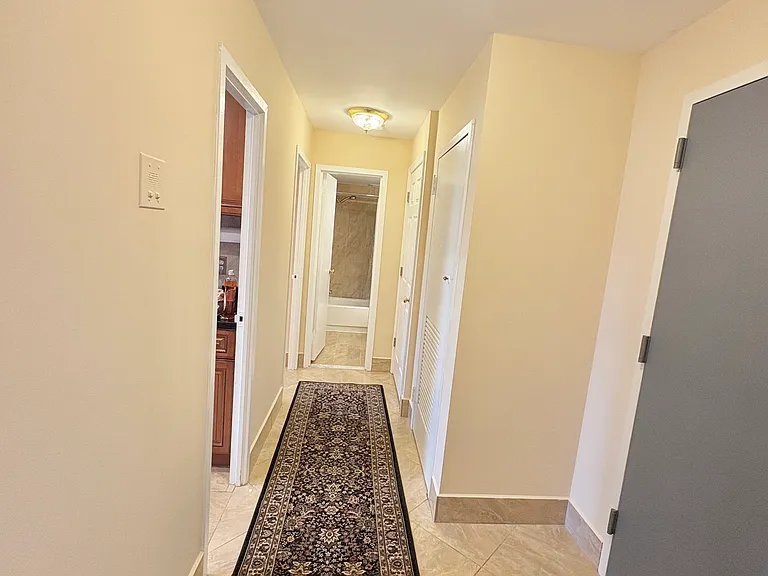 3101 S Manchester St #806 — Photo 11