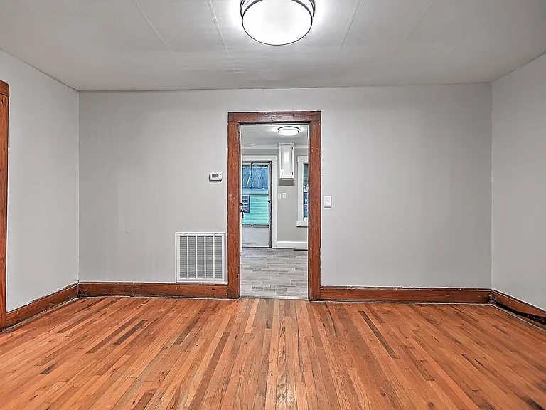 1630 Park St — Photo 10