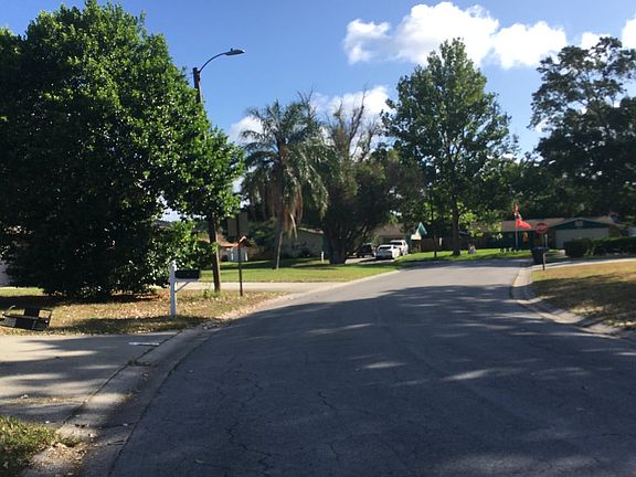5th image of 86 Ventura Dr