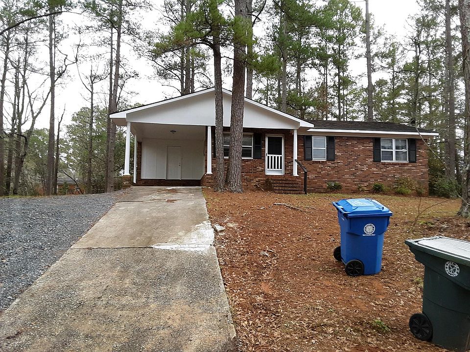 2nd image of 718 Cardinal Cir