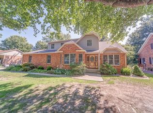 420 N Jackson St, Mascoutah, IL
