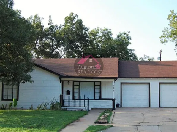 1308 E 12th St, Sweetwater, TX 79556