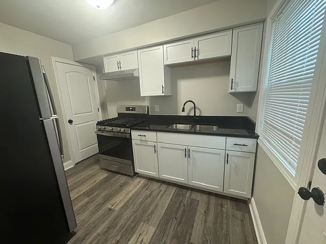 2 bed, 960 sqft, $1,550 — Photo 2