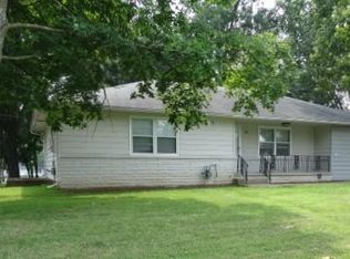 605 W Vine St, Butler, MO 64730
