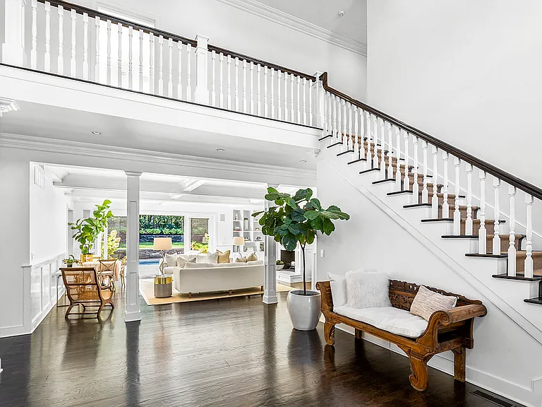 14 W Hills Ct — Photo 7