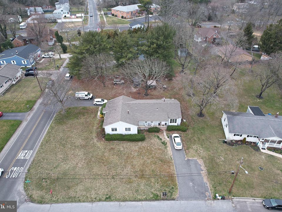 1st image of 1082 Mayfair Ct