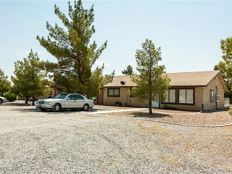 2120 McMurray Dr #7 — Photo 4