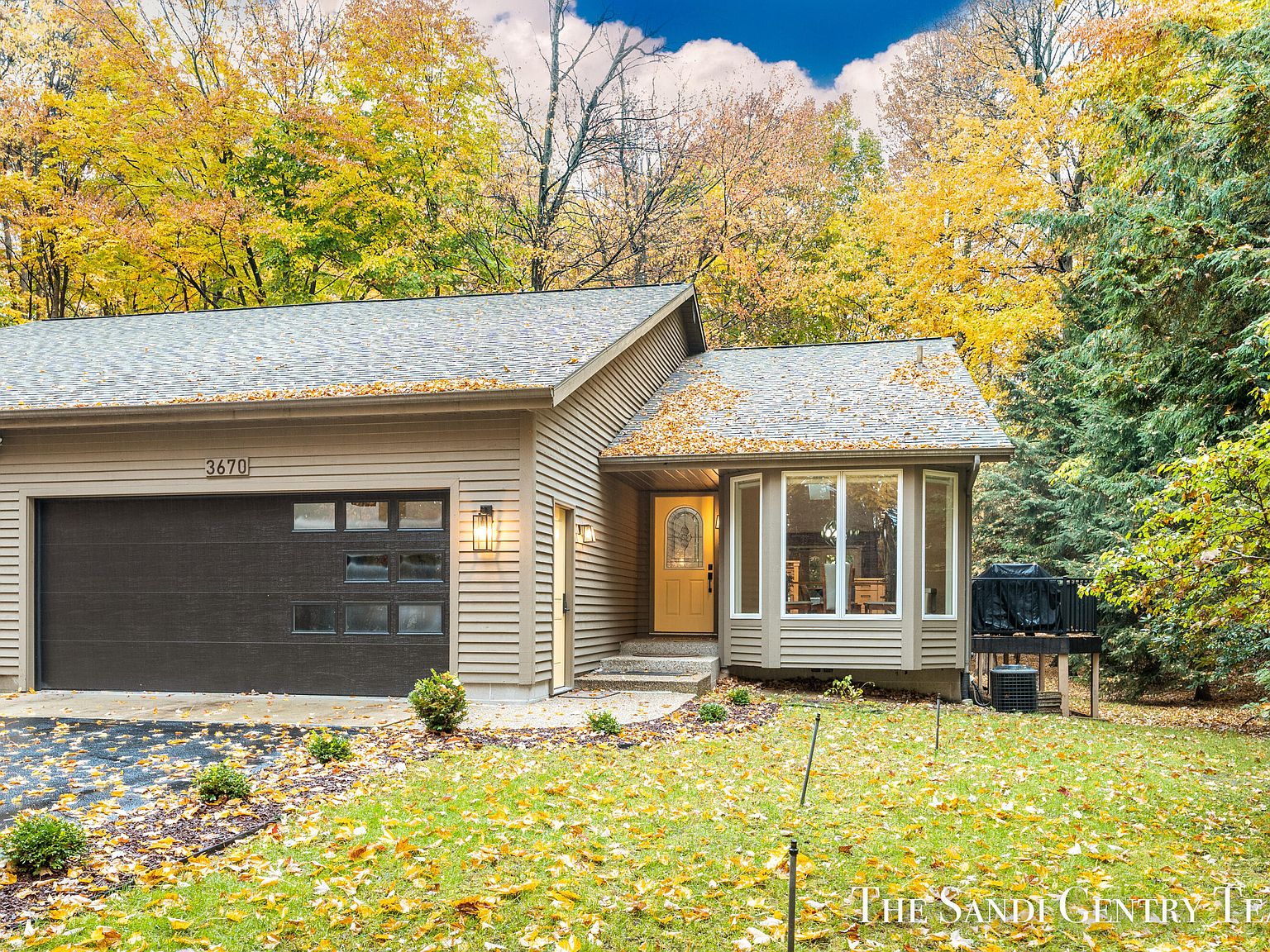 3670 Henry St, Muskegon, MI 49441 Zillow