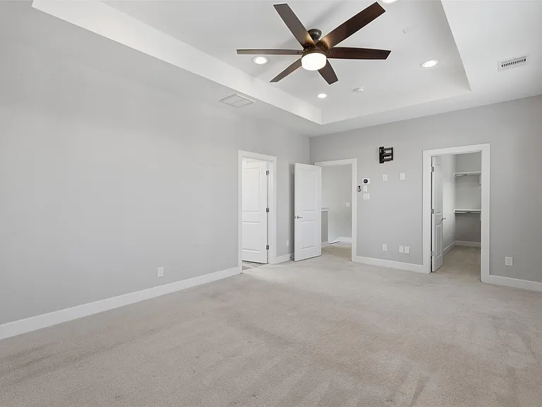2403 Everett St #A — Photo 15