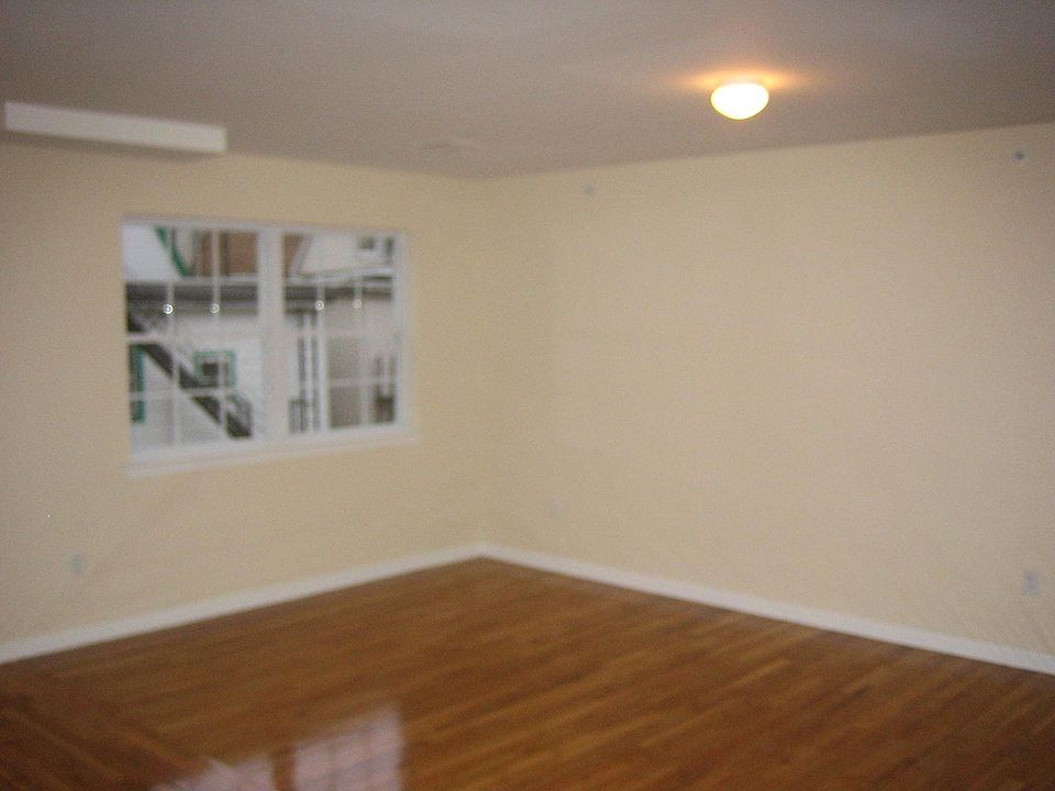 Dining Room (2nd Floor)