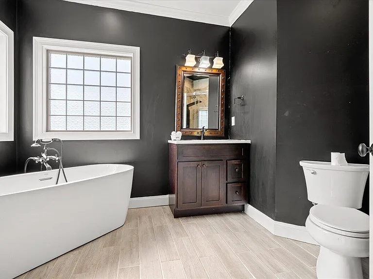 200 Crooked Creek Dr — Photo 26