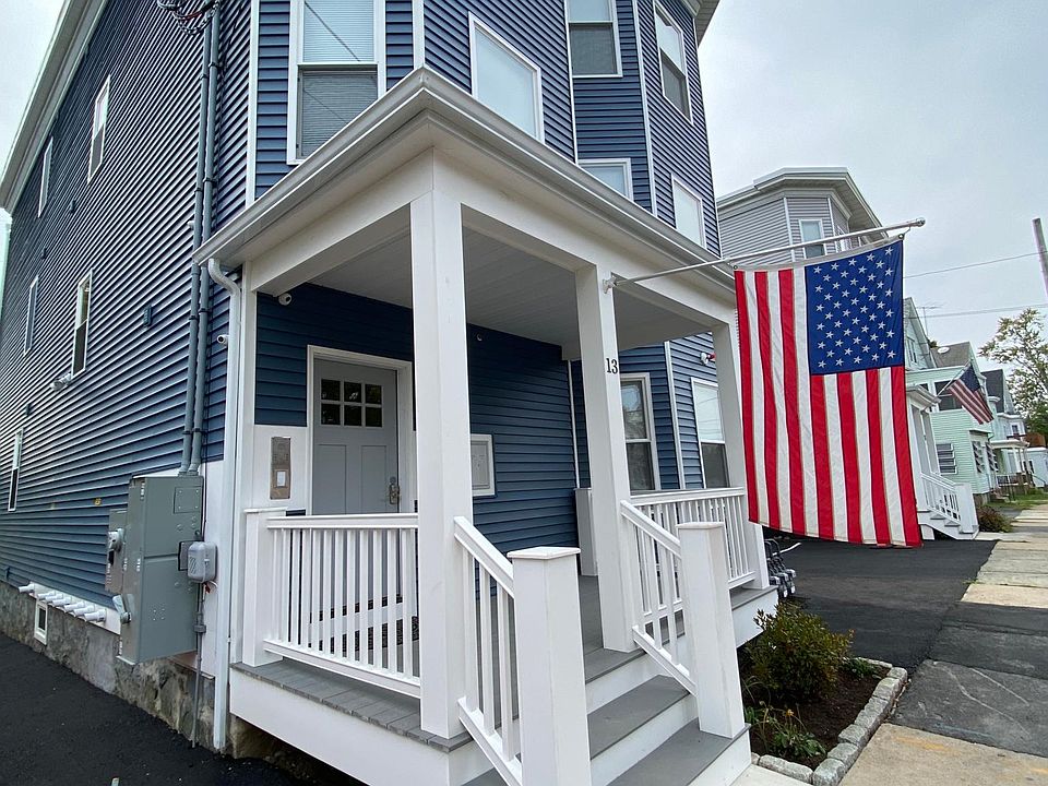 1st image of 13 Beckford St #3A