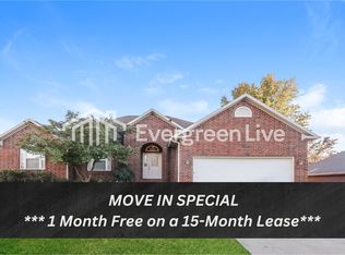 6128 W Pleasant Dr, Rogers, AR 72758