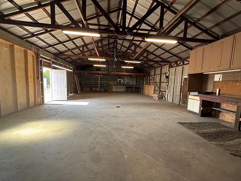 8897 Jacobs Ave — Photo 31