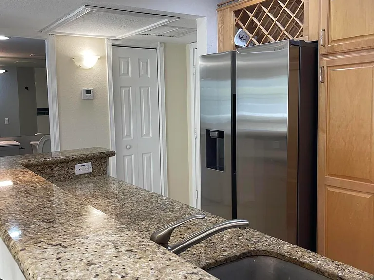 1515 E Broward Blvd #221 — Photo 9
