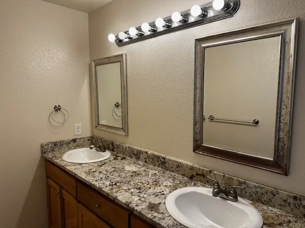 1013 La Clede St, Waco, TX 76705