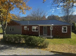 38 Dunmore St, Fairmont, WV 26554