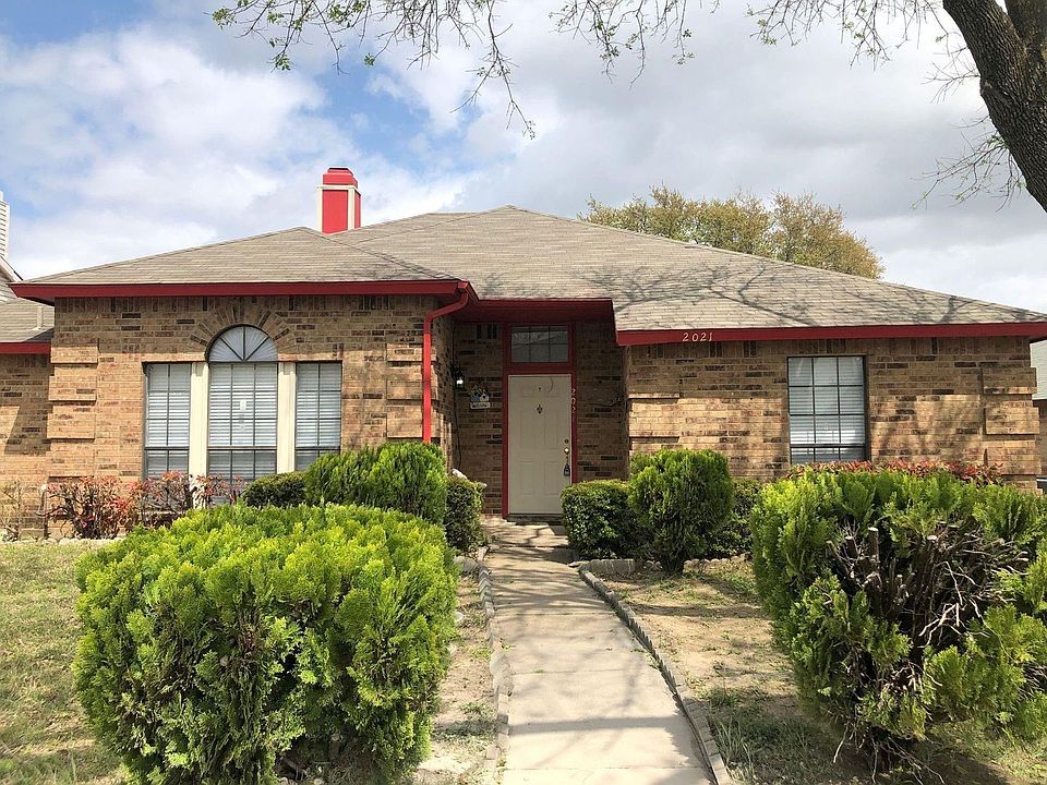 1st image of 2021 Meadow Park Dr