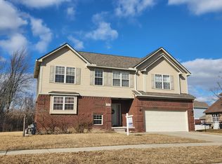 29263 Bradbury Dr, Flat Rock, MI 48134