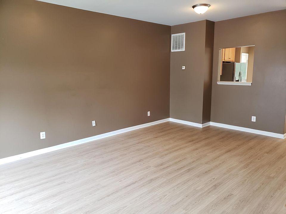 1st image of 4272 Normandy Ct