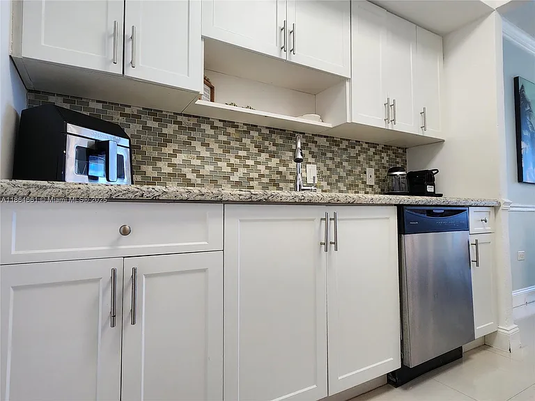3505 S Ocean Dr #707 — Photo 12