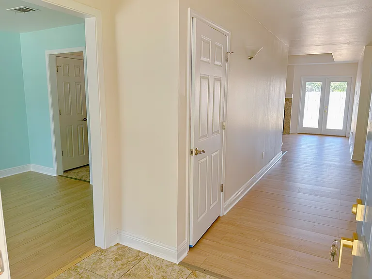 3062 Palm St — Photo 2