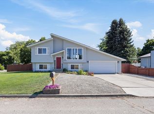 20724 E Gilbert Ave, Otis Orchards, WA 99027