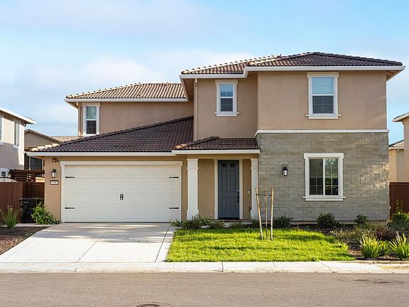2nd image of 998 Fullerton Ranch Rd