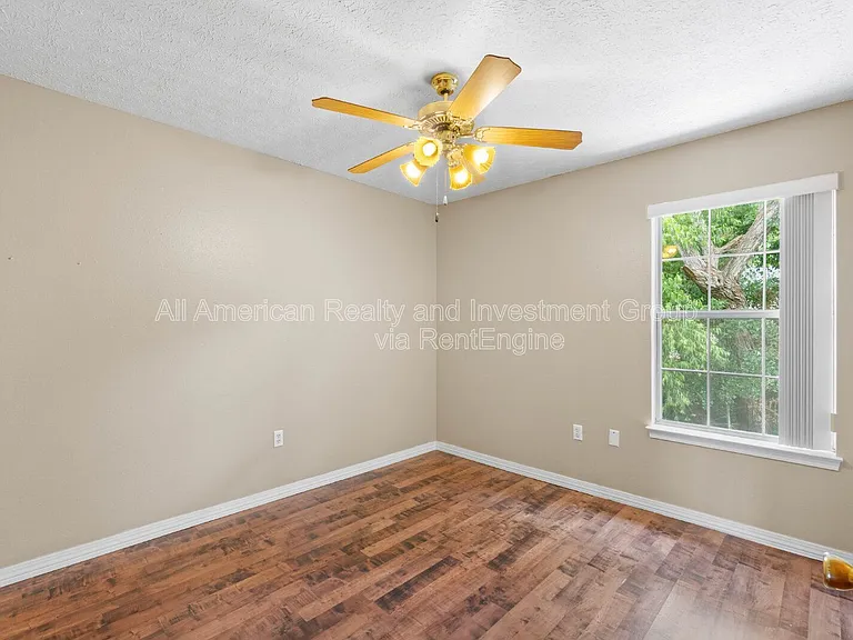1815 Pointed Leaf Ln — Photo 18