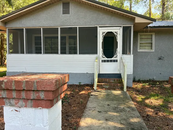 3211 Applegate Ln, Florence, SC 29532
