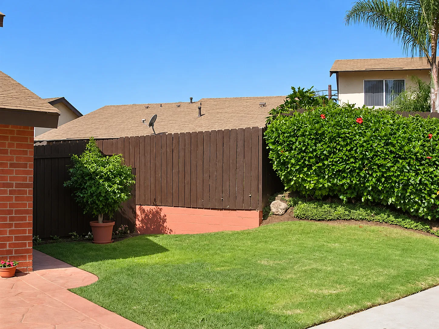 4 bed, 1750 sqft, $3,900 — Photo 2