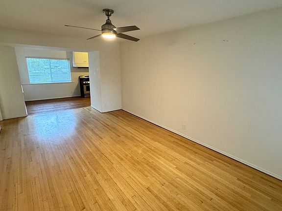 3rd image of 1501 Pearl St APT 8