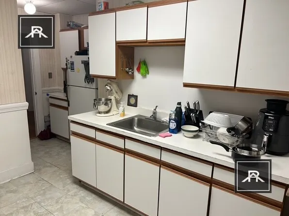 55 Manchester Rd #5, Brookline, MA 02446