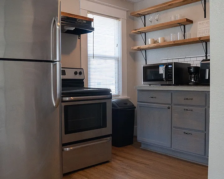730 Jackson St N #B — Photo 7