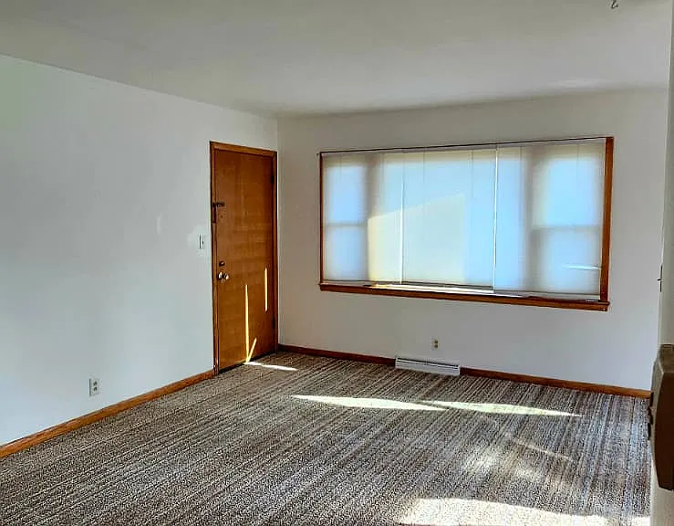 7618 W Howard Ave #4 — Photo 9